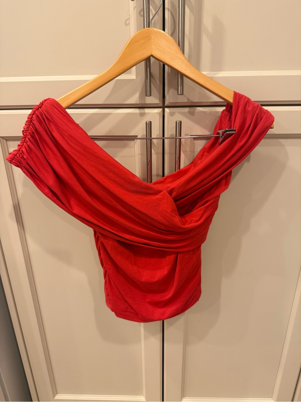 Abercrombie & Fitch Off-Shoulder Red Crop Top